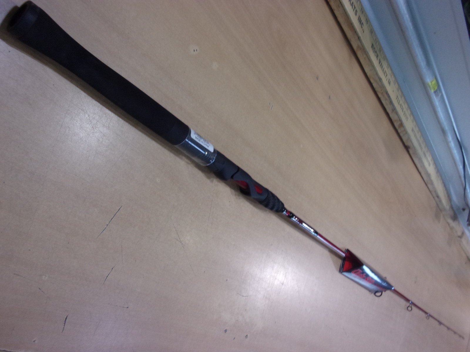 SHAKESPEARE UGLY STIK CARBON WALLEYE 6 foot 9 inch Medium Light spinning rod