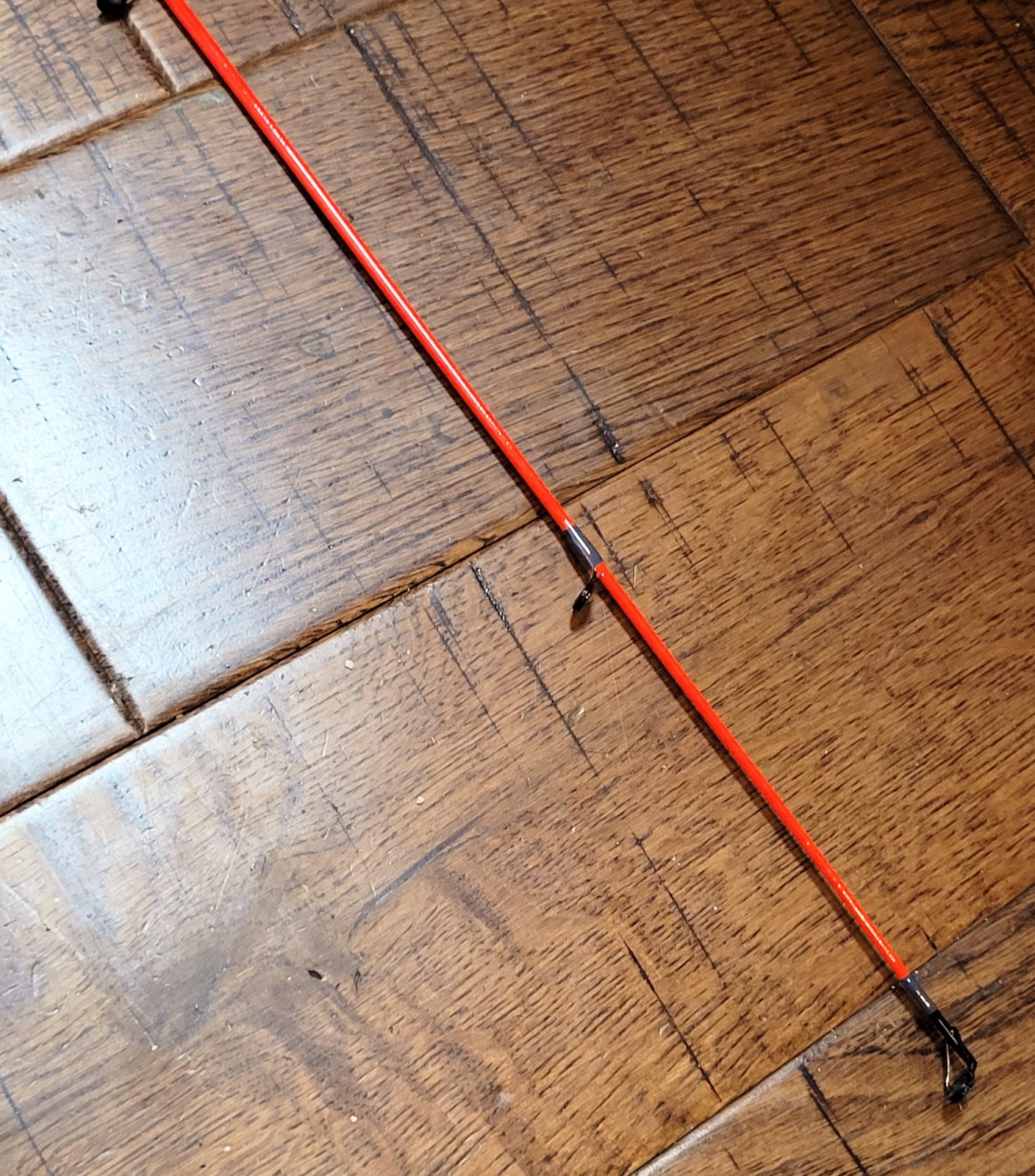 Shakespeare Catfish Durango Red DSP-60-2M Medium Action 6′ Spinning Fishing Rod