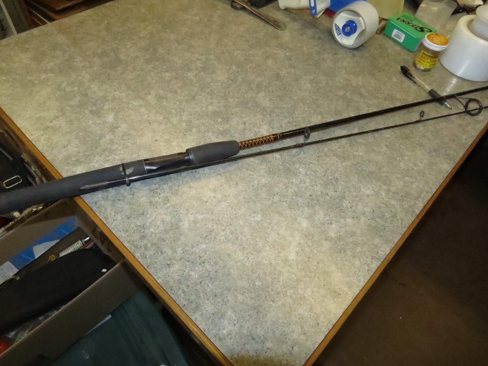 Vintage Shakespeare Ugly Stick Spin Fishing Rod SP1102 60ANNIV, 6′ Medium Action