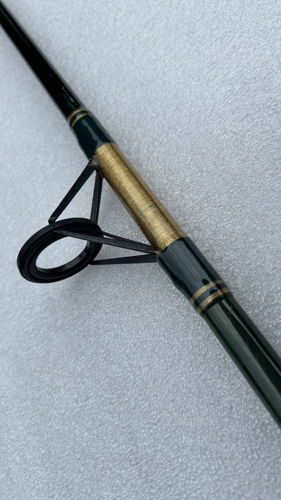 #1189 Used Vintage YAD 2 Piece Model # SSGS 9′ Medium Saltwater Spin Rod