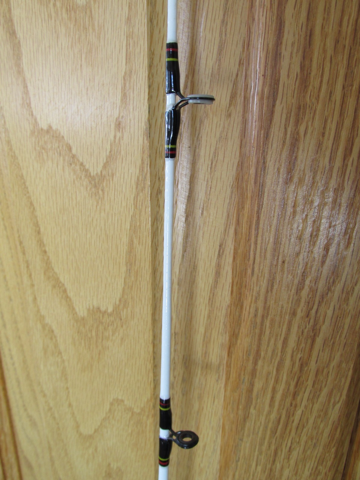 STRAIGHT BUTT! SHAKESPEARE UGLYSTIK CATFISH~8′ 2 pc~Casting Rod~Med Heavy USED
