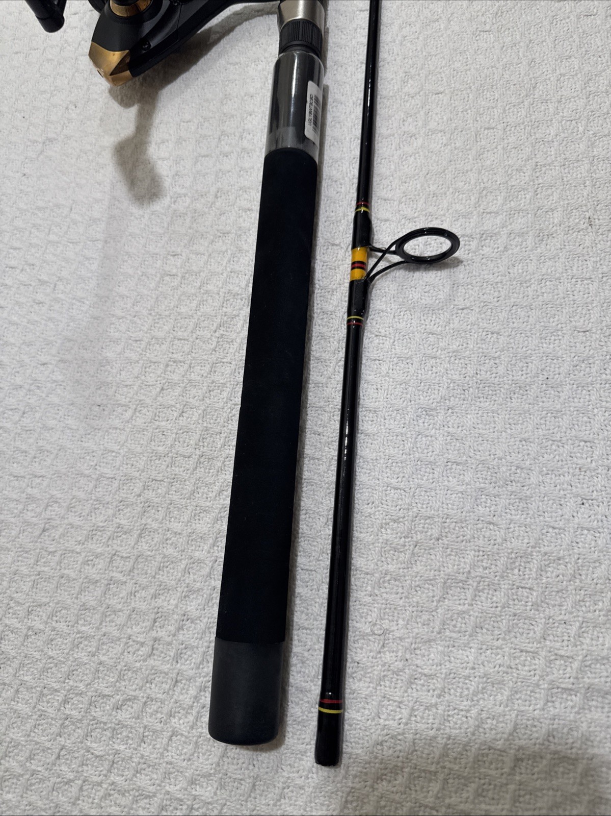 Shakespeare Ugly Stik BWS 1100 11’ Heavy Action Fishing Rod 12-40 lb Line Combo