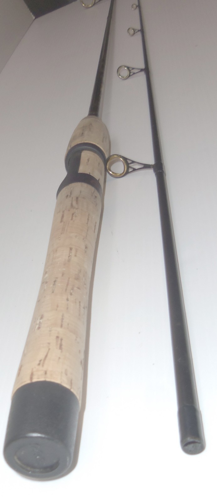 Cabela’s IM7 Tourney Trail Series 2-Piece Med. Action 6’6″ Spinning Rod