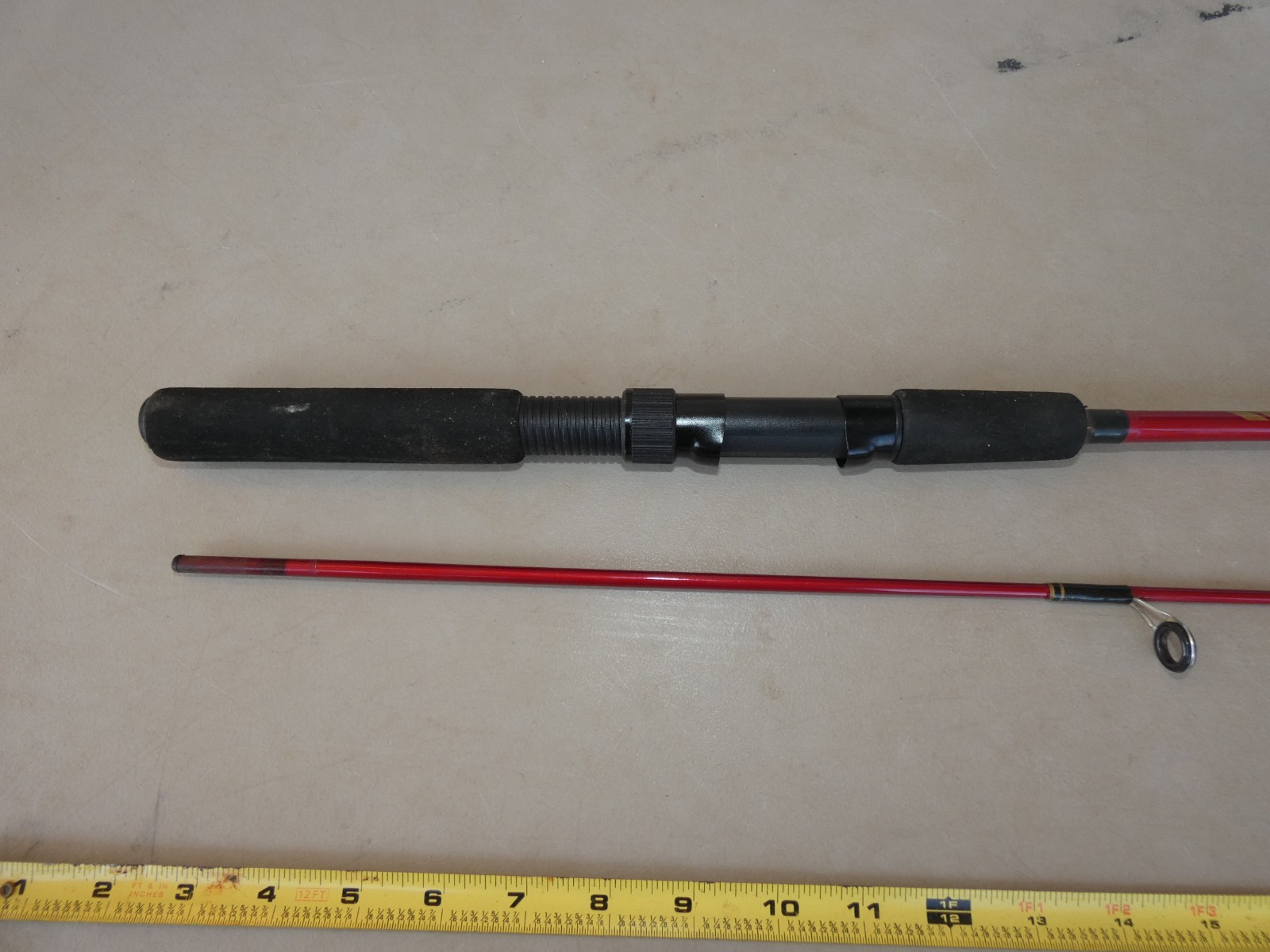 Vintage Silstar 200-56SP Graphite Composite medium 5’6″ 2 Pc spinning rod