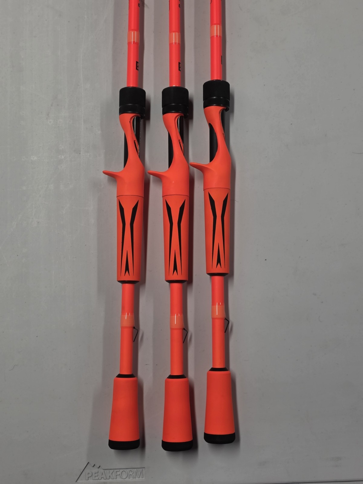 (LOT OF 3) 13 Fishing Radioactive 1 Piece Baitcasting Rods 7’3″ MH Fast