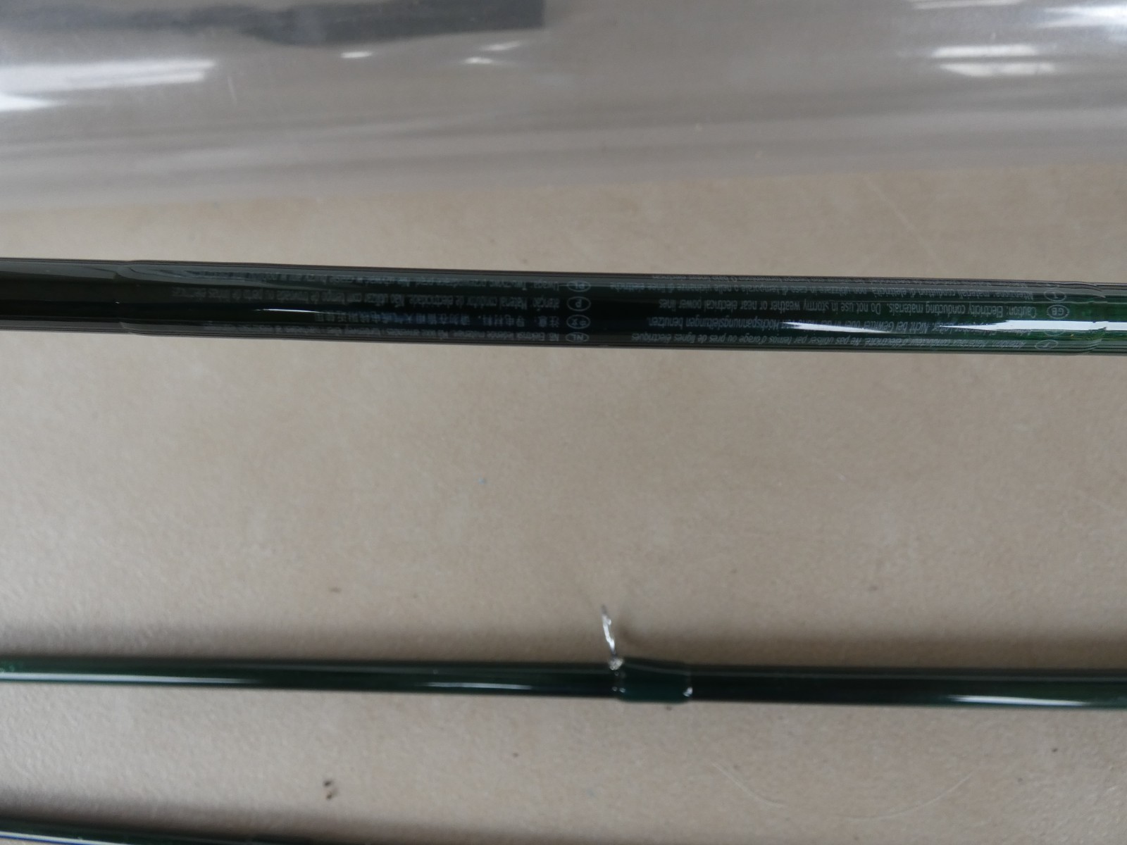 GEOLOGIC 9′ 5wt 4 Pc Classic Action IM6 3 1/3 Oz Fly Rod Green Black Matte