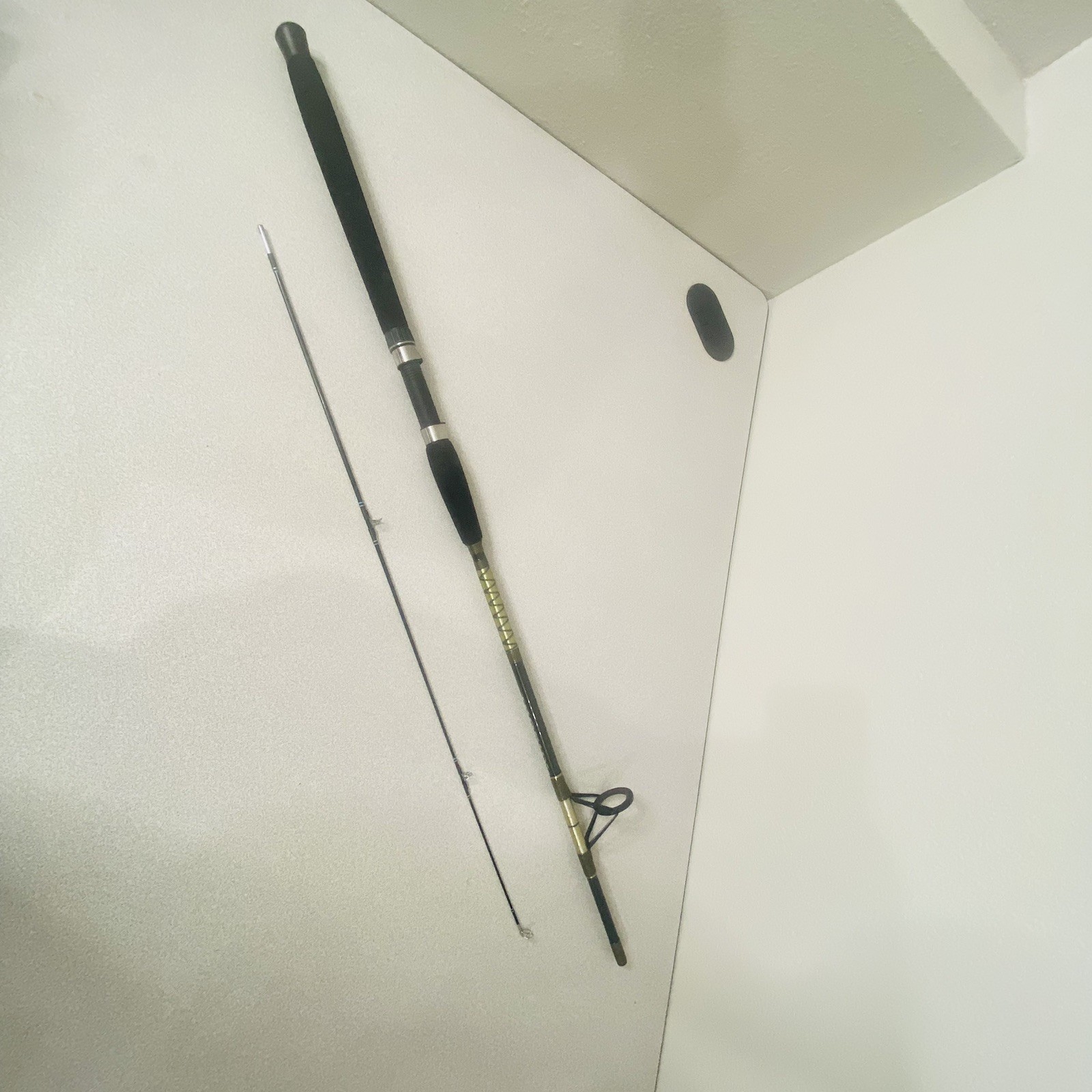 Quantum Trophy Big Water 7’0″ Spinning Rod QTS702MHB 2Pc 15-40lb Med Hvy SHB4