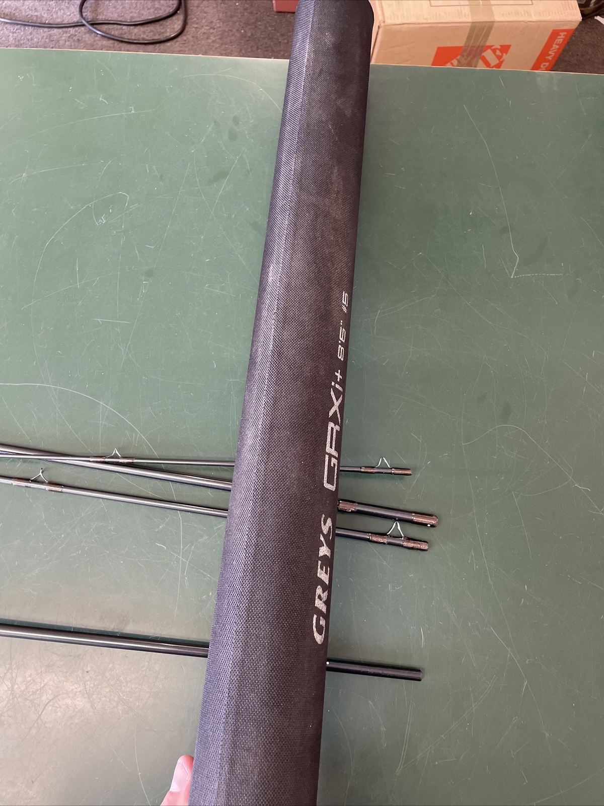 GREYS GRXi+ 8’6 #5 FLY ROD & CASE