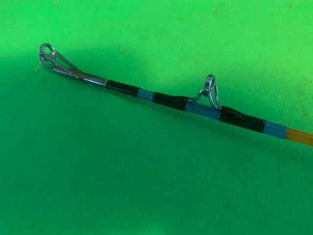 VINTAGE GOLDEN SABRE STROKER 6 FOOT 6 INCH 20 TO 50 POUND RATED FISHING ROD