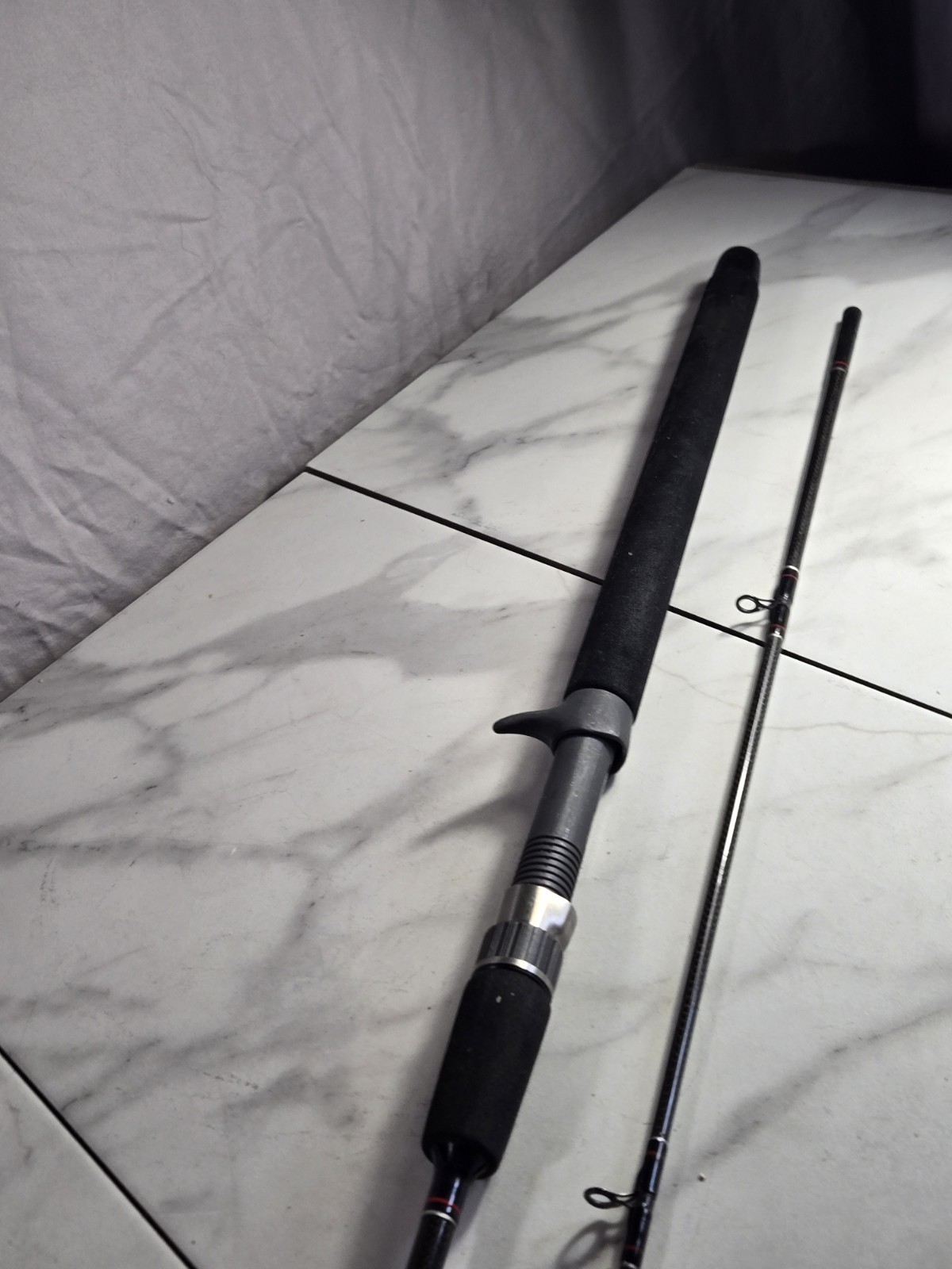 Abu Garcia Conolon HELLBENDER XC 83 Medium Light 8’3″ Graphite Casting Rod