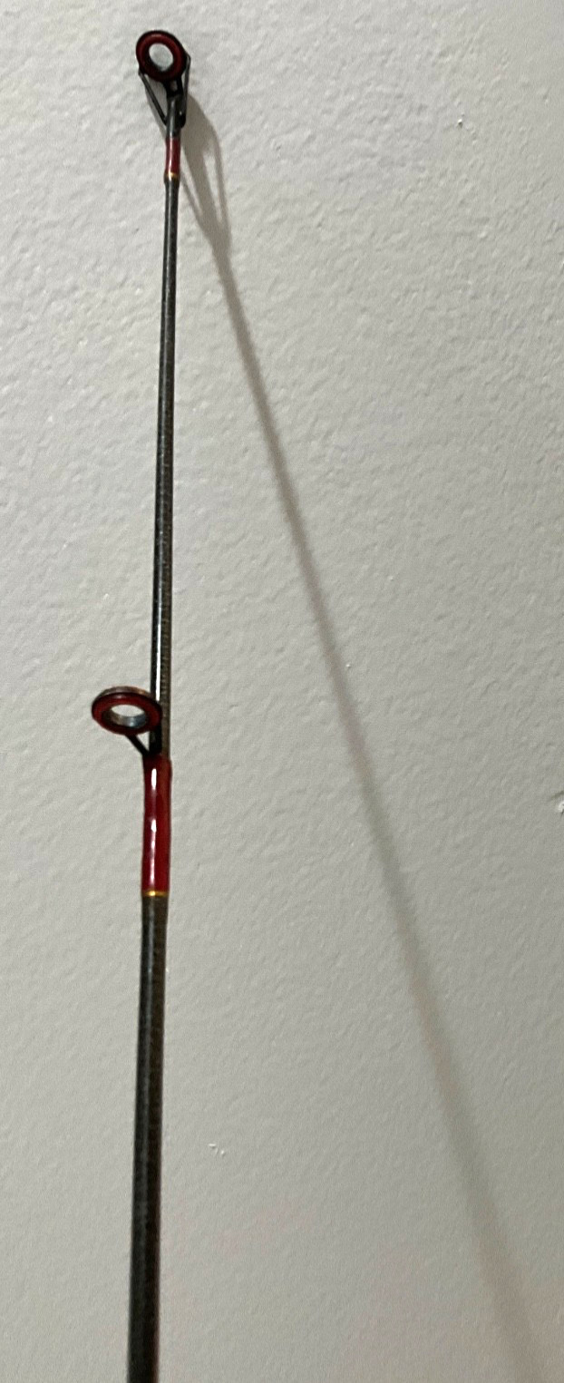nice. Berkley GRAYFITE GF-26 5′ 9″ Spinning Rod 2pc 1/3 to 3/4 oz lure