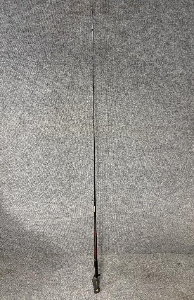 Bass Pro Shop Power Stick Hump Grip IM-6 Graphite PS56H 5’6” Hvy Act Casting Rod
