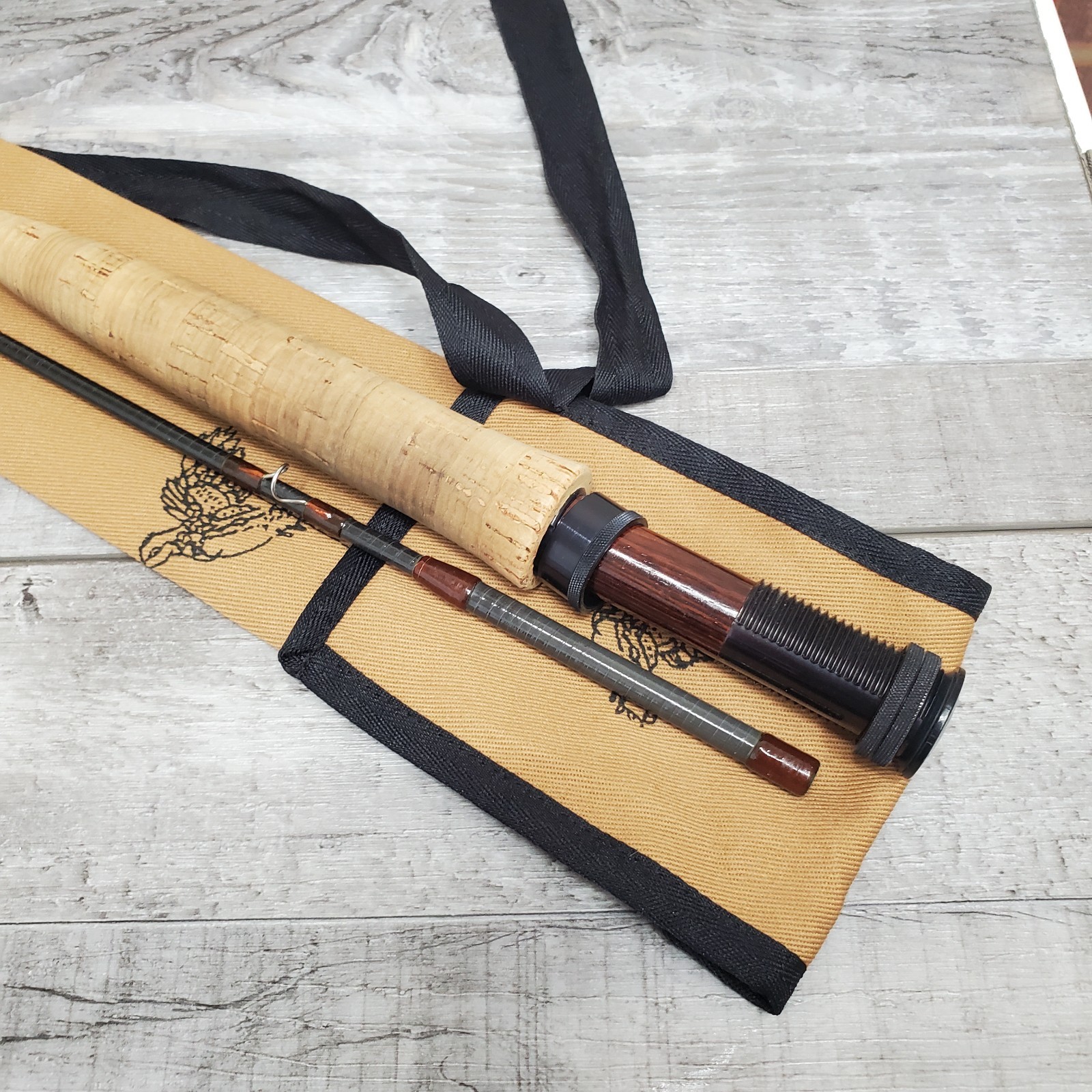 Orvis Superfine Series “Marbury” Graphite Rod 8′ 2pc 2 5/8 6wt Fly Rod with Tube