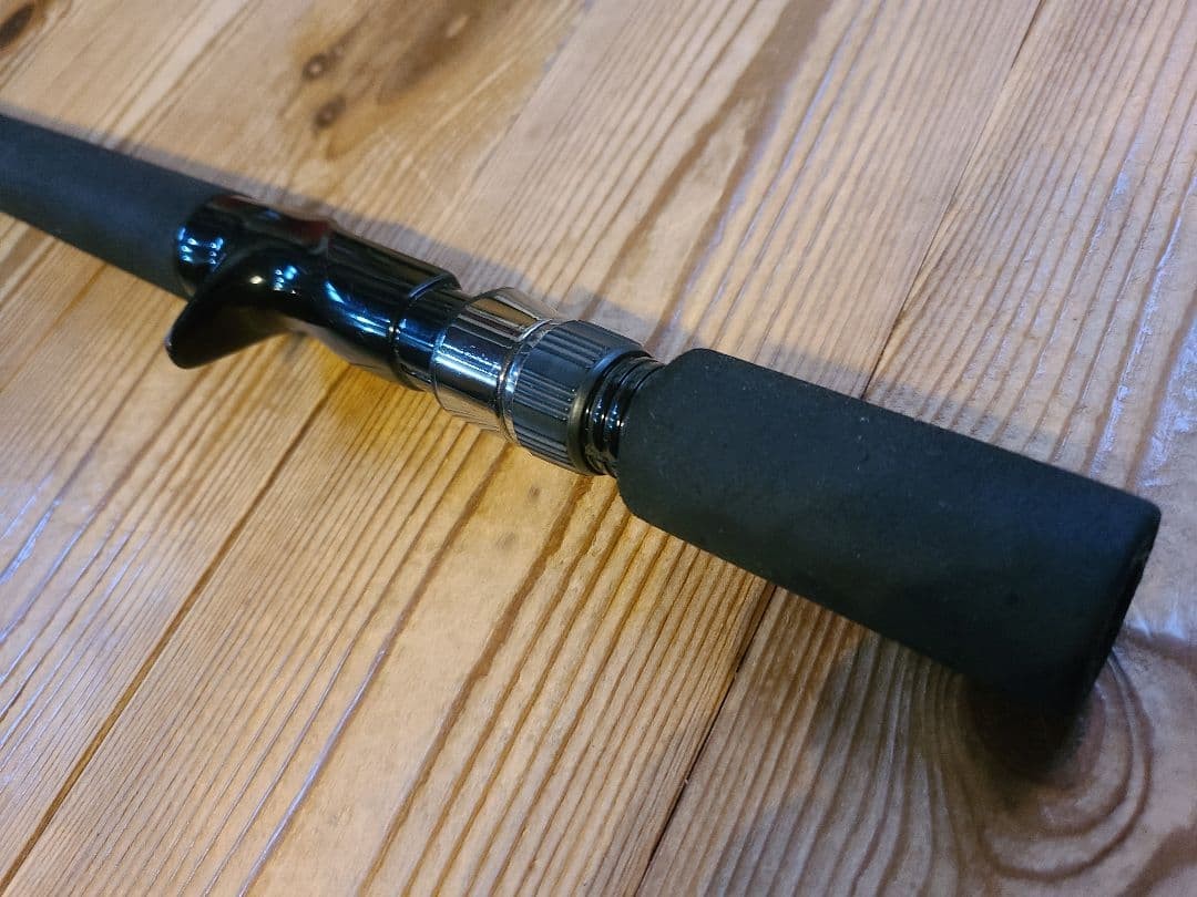 DEPS Sidewinder Out Cross Baitcasting Rod Grip EVA Used