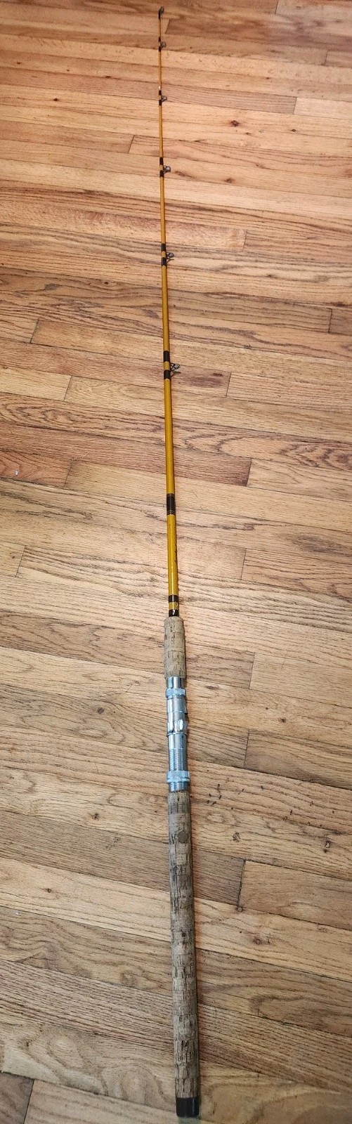 Near Mint Yellow Lamiglas 7 Custom Made 7’1″ 1pc Surf Or Trolling Rod Very Nice