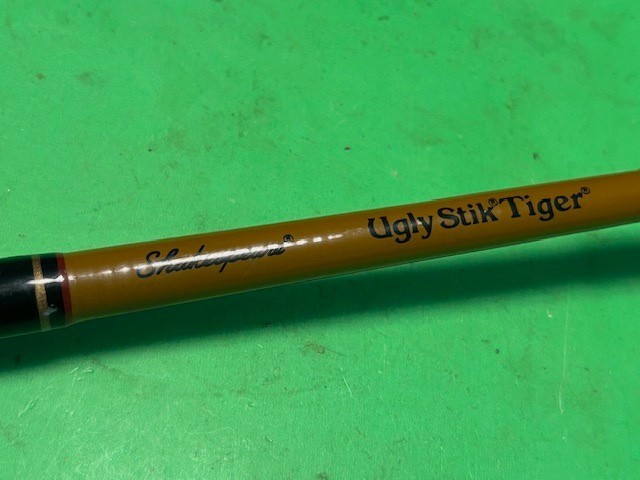 SHAKESPEARE UGLY STIK TIGER 7 FOOT 20 TO 50 POUND RATED CONVENTIONAL FISHING ROD