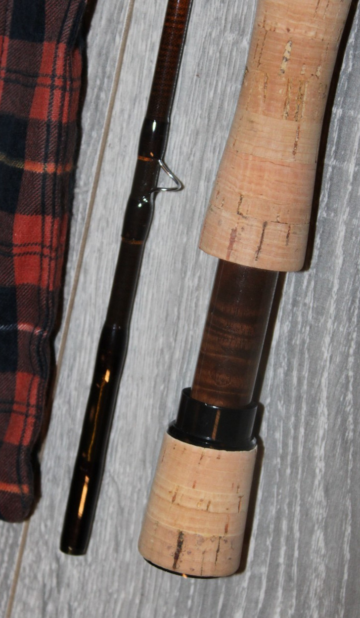 Unmarked 10′ Fly fishing rod (NICE) with Tube & sock