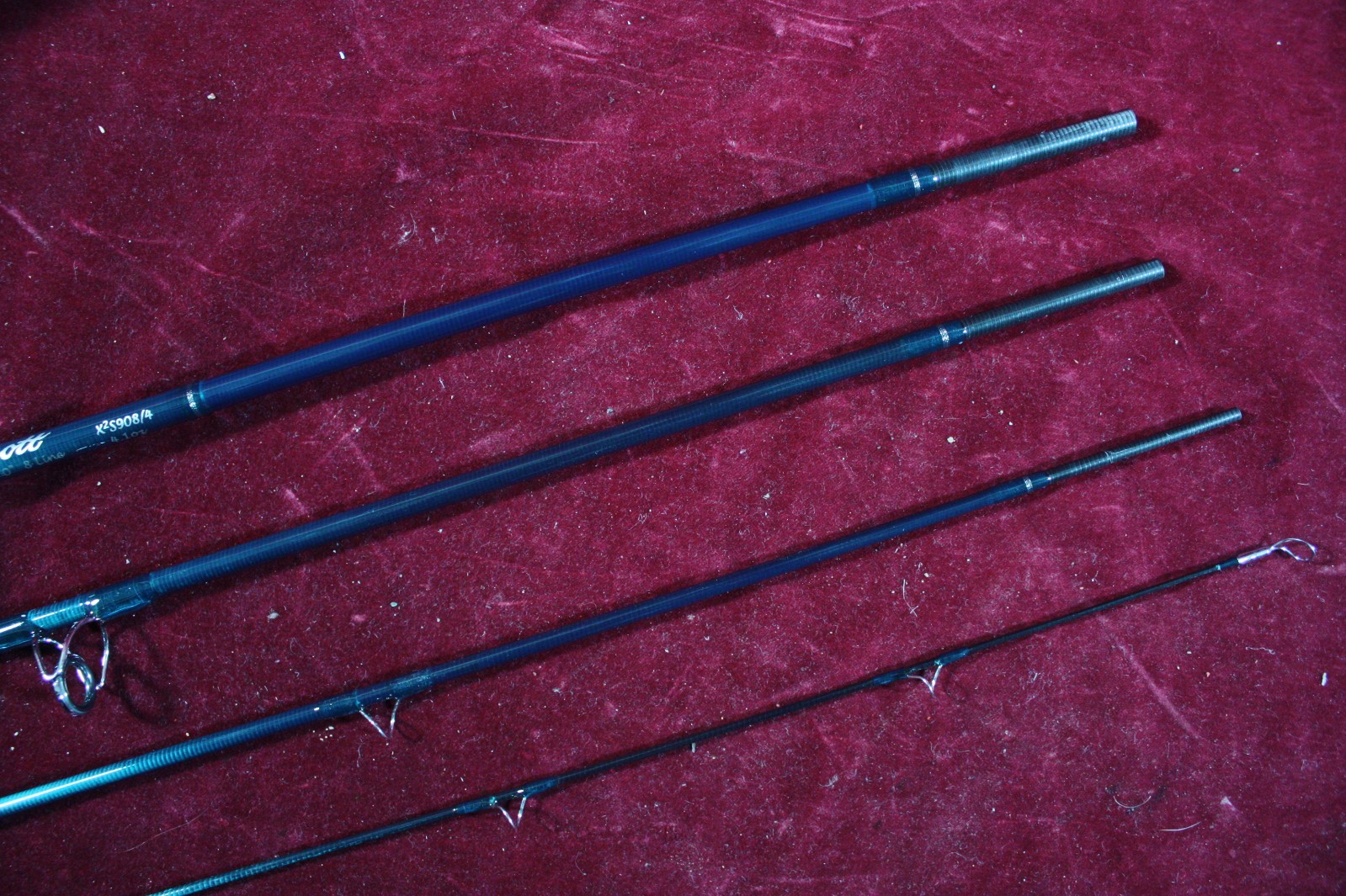 * SCOTT FLY RODS SALT WATER X2S 8WT 9′ FLY ROD X2S908/4 PIECE & CASE MINT NOS *