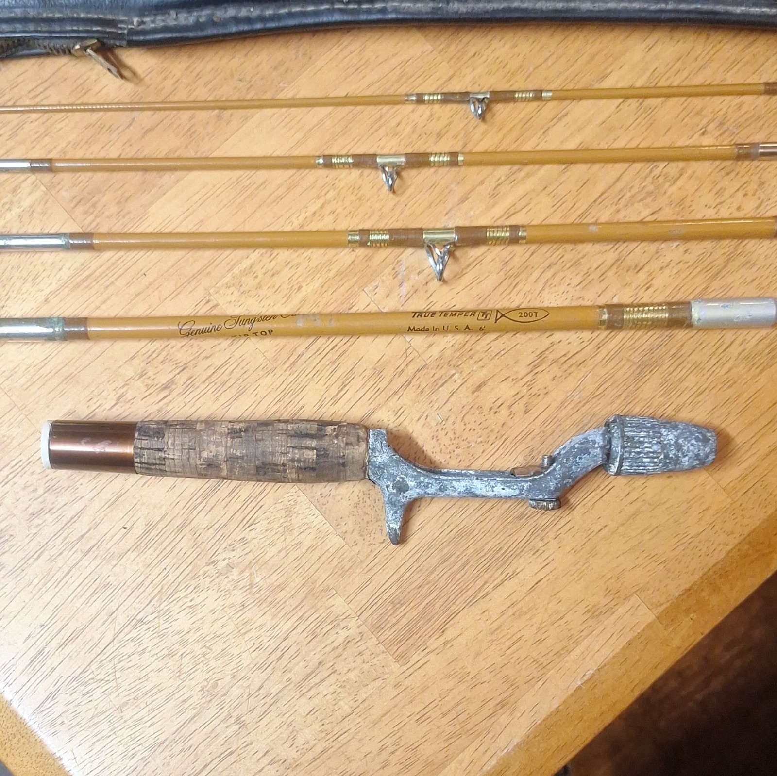 Vintage True Temper Traveller 200T Casting Rod 6′ 4pc Medium Mod 10lb 1/2oz Case
