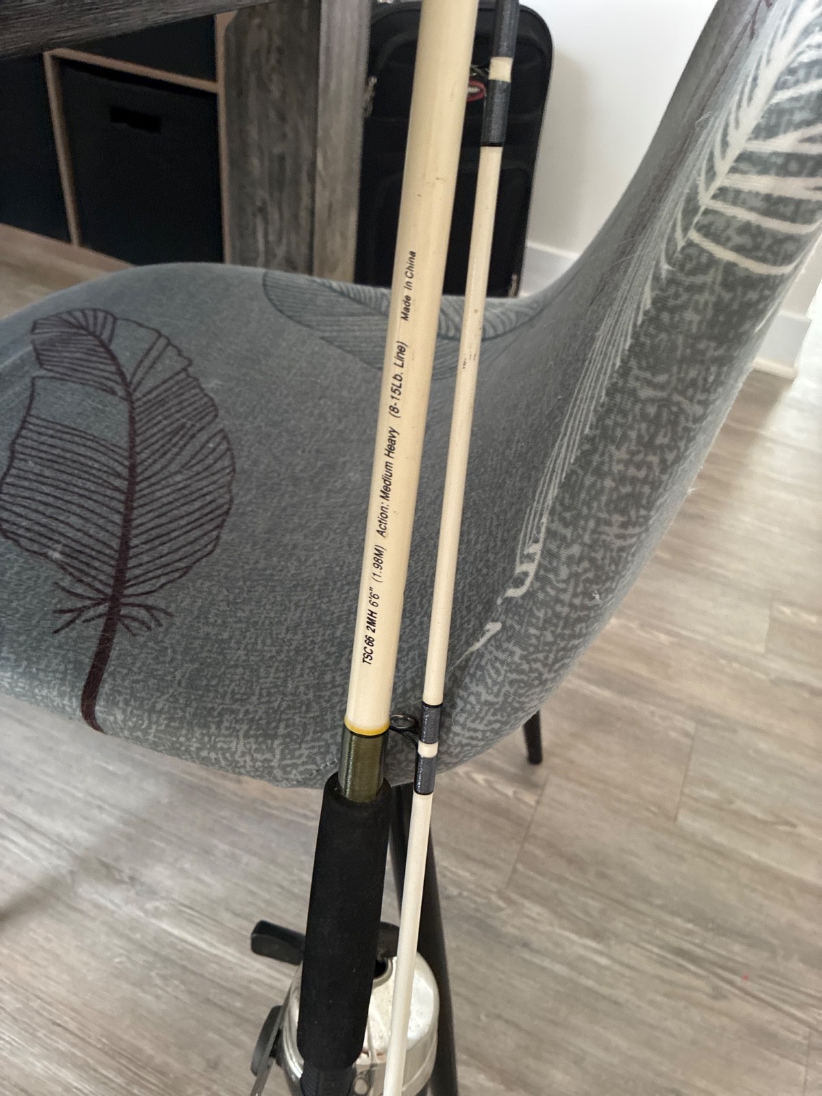 SOUTH BEND TSC 66 GRAPHITE COMP 6’6” MEDIUM HEAVY 2 PIECE SPINNING ROD