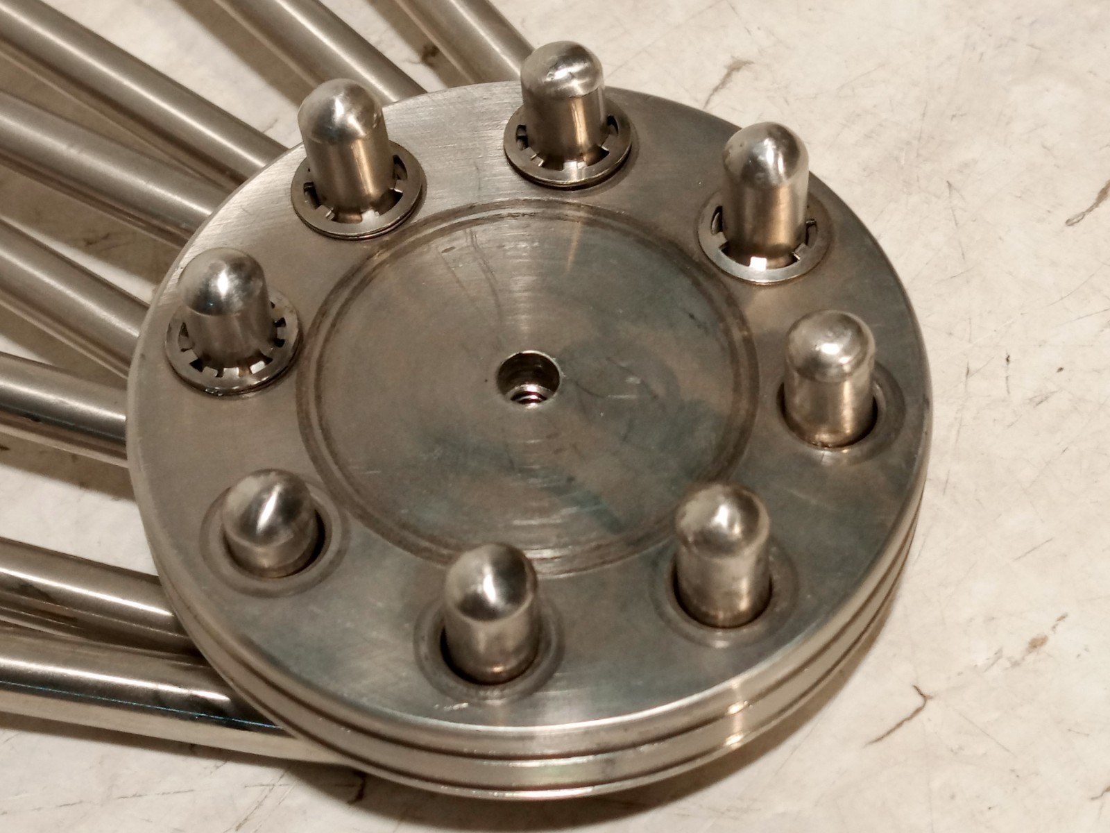 Unbranded stainless steel head with 8-rod arms, 12in rods, as shown