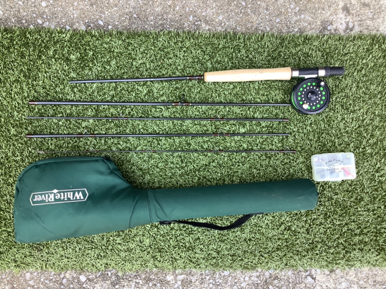 White River Fly Rod Graphite “Indian Point” 8’6″ #5 Reel, Travel Case & Flies