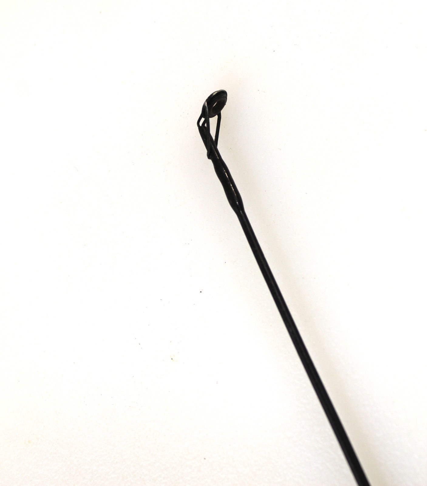Shakespeare Reverb RBSC 56 2M 5′ 6″ Casting Fishing Rod Medium Action 2 Piece