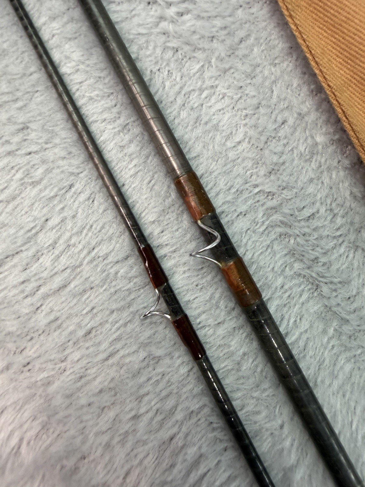 Vtg Orvis “Trout” Graphite Fly Fishing Rod 8’ 6wt 2pc Sock & Original Tube Y218