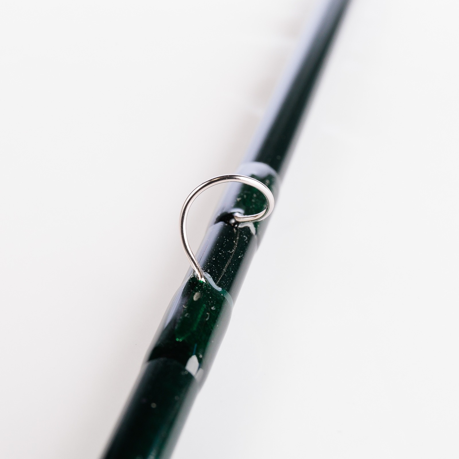 R L Winston AIR 2 8 FT 6 IN 5 WT Fly Rod – Free Fly Line – FREE 2 DAY SHIPPING