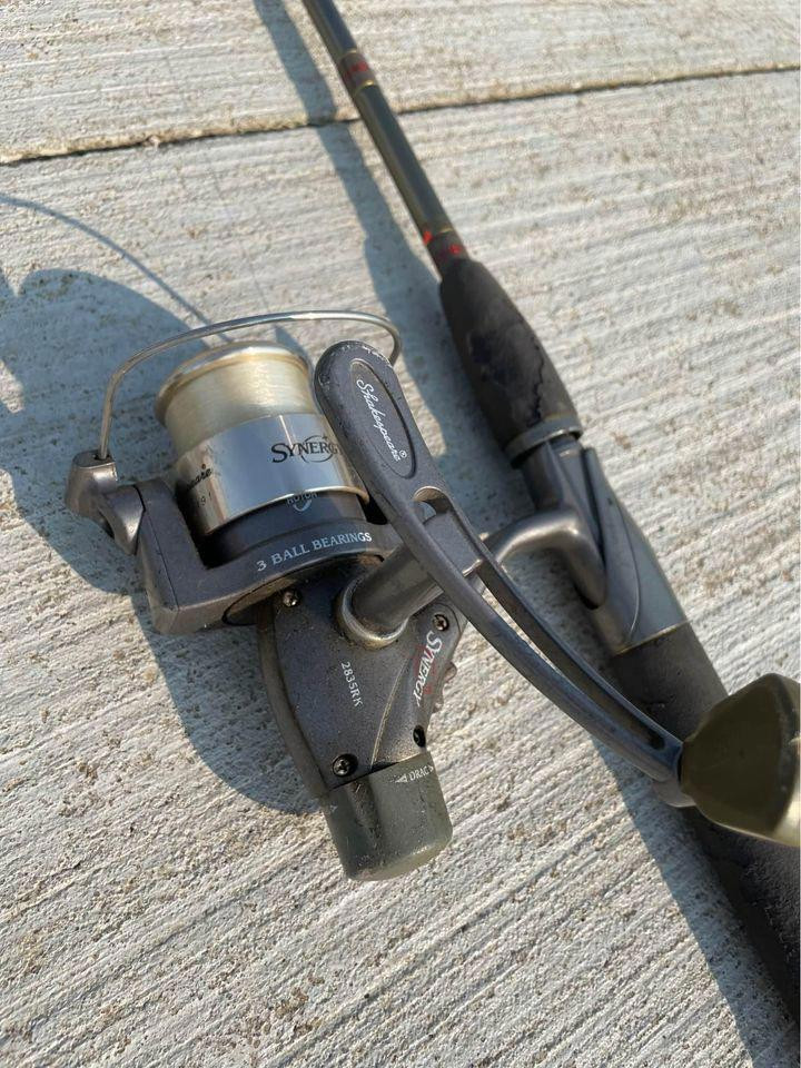 Shakespeare Synergy Rod & Reel Cast Spinning Fishing Reel Pole