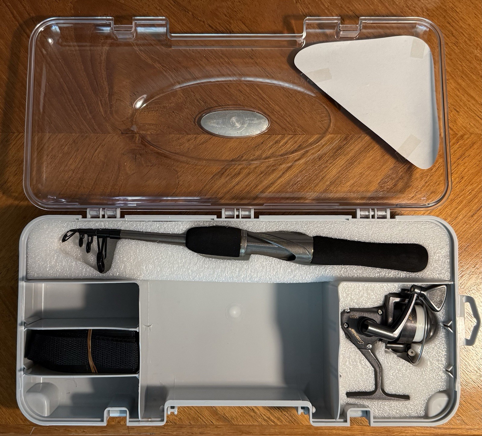 Shakespeare Excursion 4’6″ Telescopic Spinning Rod Kit – New Open Box