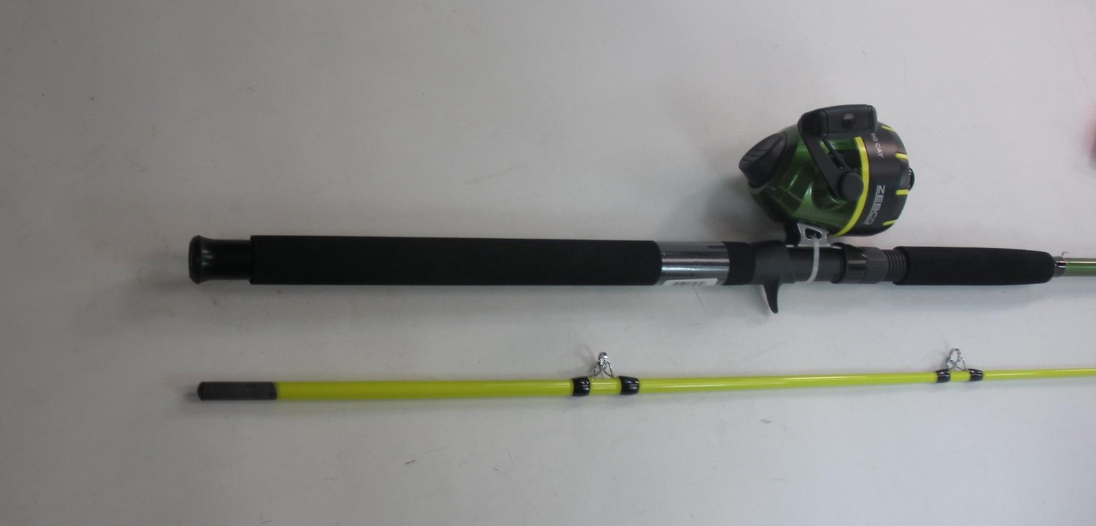 Zebco 2141432 BCATSC702MHB 808 Bigcat 7 Ft Medium-Heavy Action Rod Combo