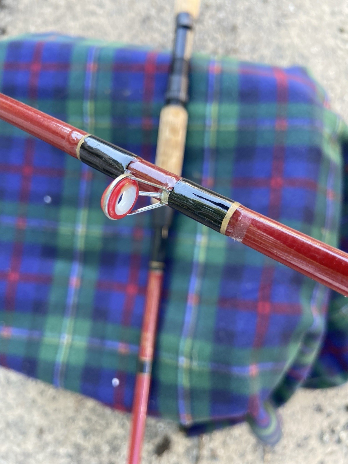 VINTAGE DAIWA 1376B 8’6″ MED. HEAVY TROLLING/CASTING 2 PIECE ROD MADE IN USA