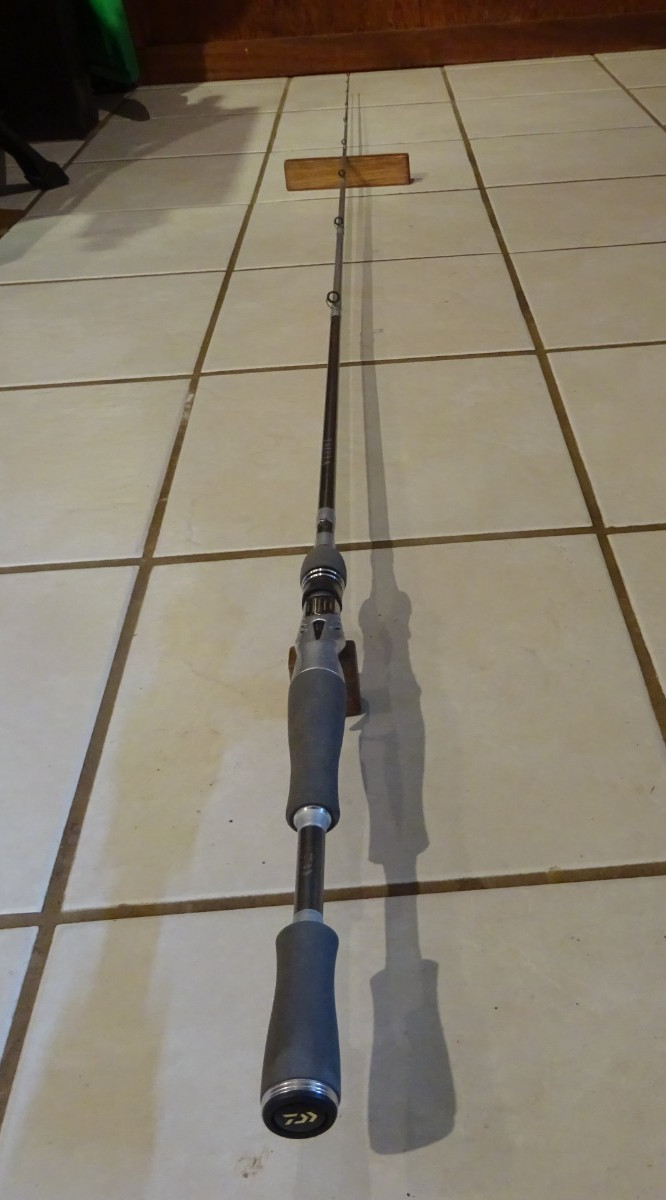 Daiwa Tatula Elite 6’9″ Skippin’ Jig Baitcasting Rod, Heavy, TAEL691HFB, NEW