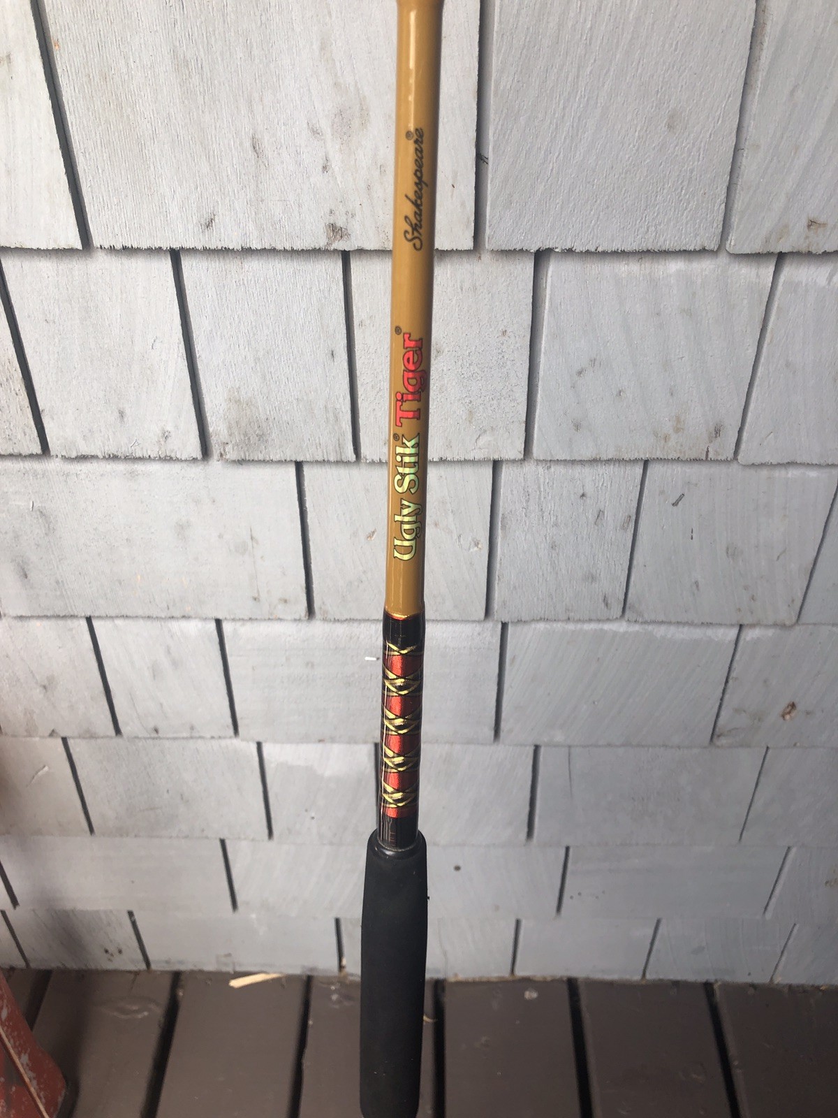 Shakespeare Ugly Stick BWS 2201 7’ MD. ACTION 20-50lb 1 Piece Rod