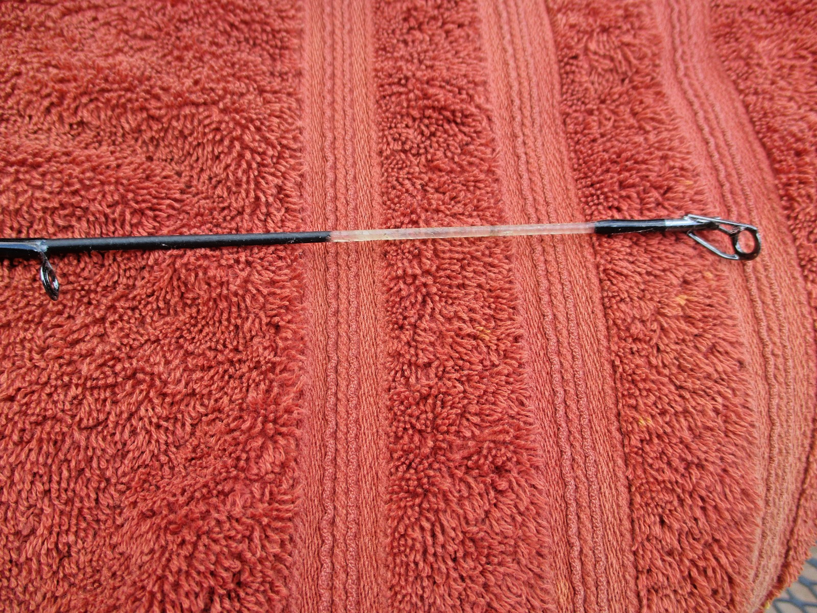 Shakespeare Ugly Stik GX2 2-piece Fishing Rod Tags still on 5″6″ Medium Action