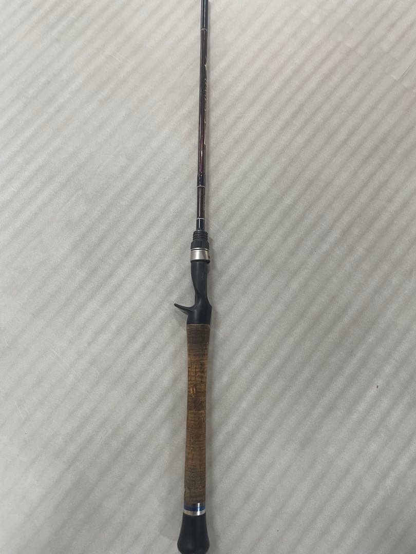 Icsurara Feather Light 63 Grip Reel Handle No Cracks or Warping Used