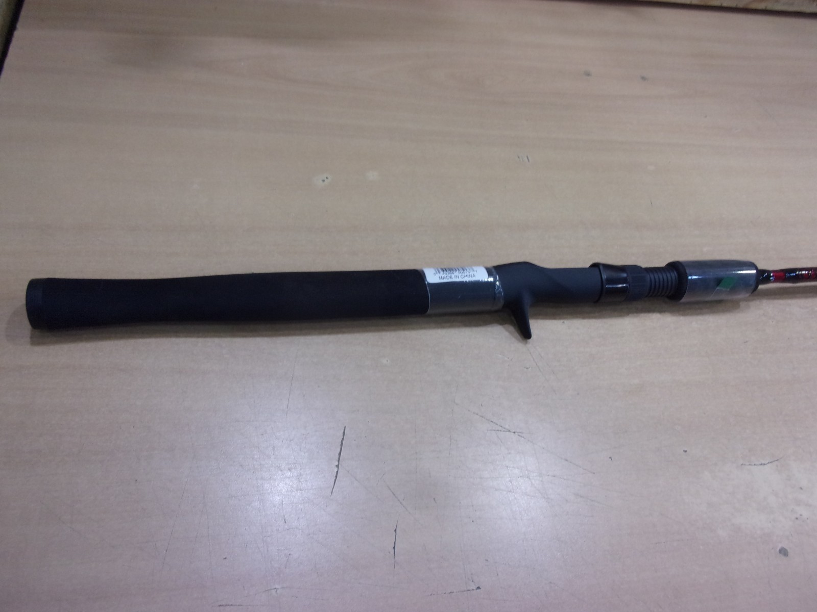 SHAKESPEARE UGLY STIK CARBON WALLEYE 7 foot Medium casting rod