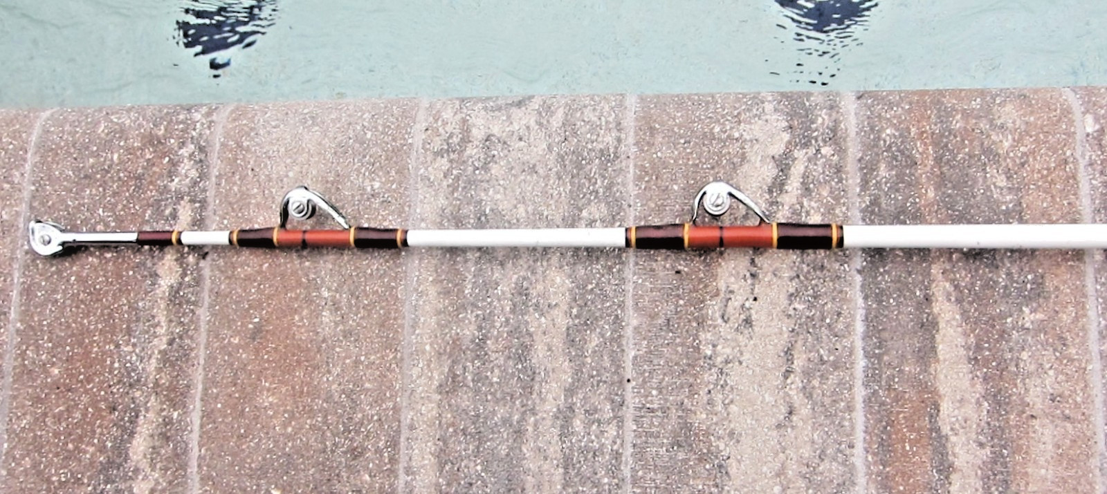 Vintage FENWICK IGFA-30 FENGLASS Stand-Up Rod; AFTCO: 6’9″; 30-60lb – GOOD USED!