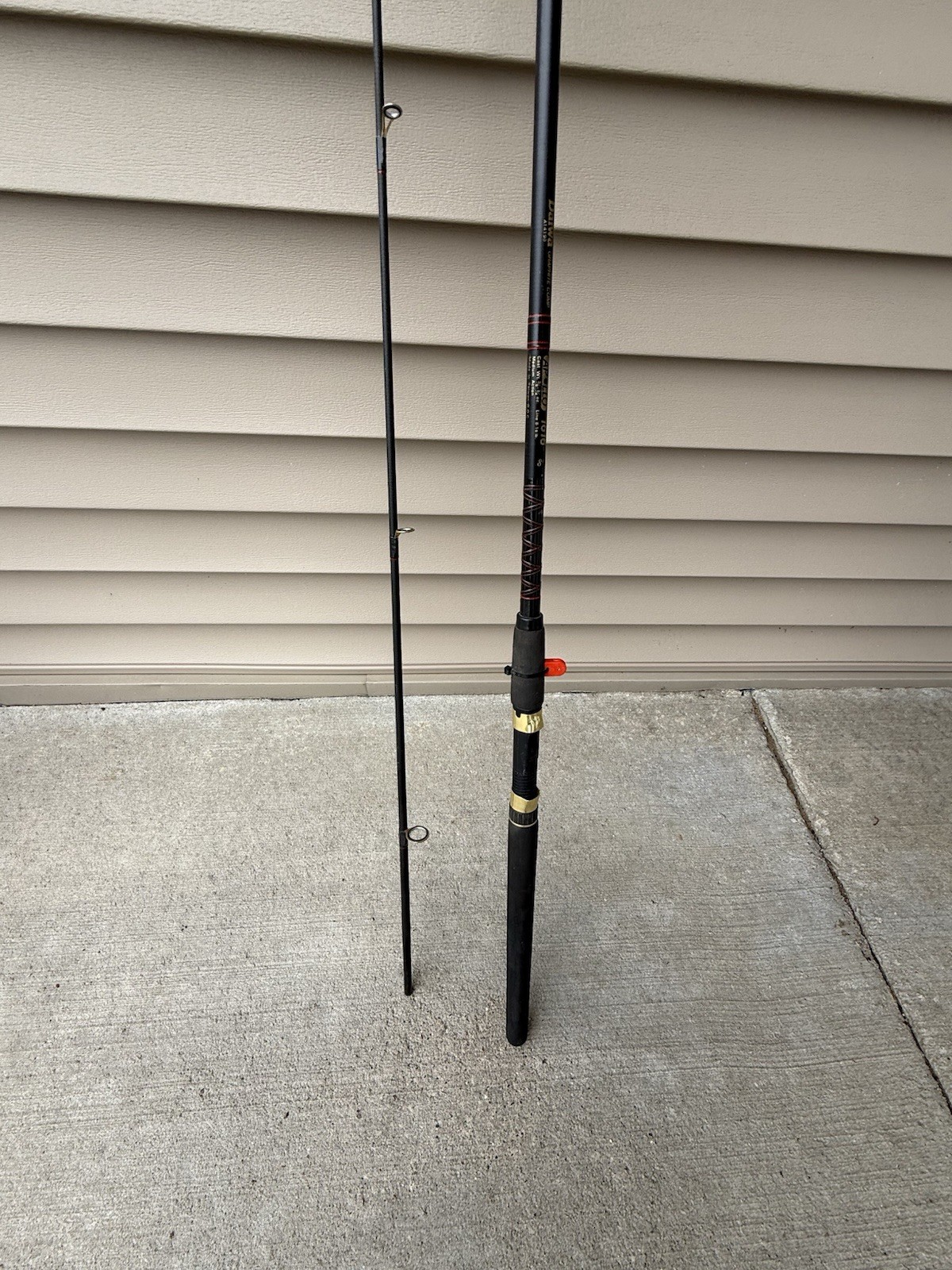 Daiwa Apollo 1616 Medium Action Rod 8-16lbs 2 Piece 8 1/2ft.
