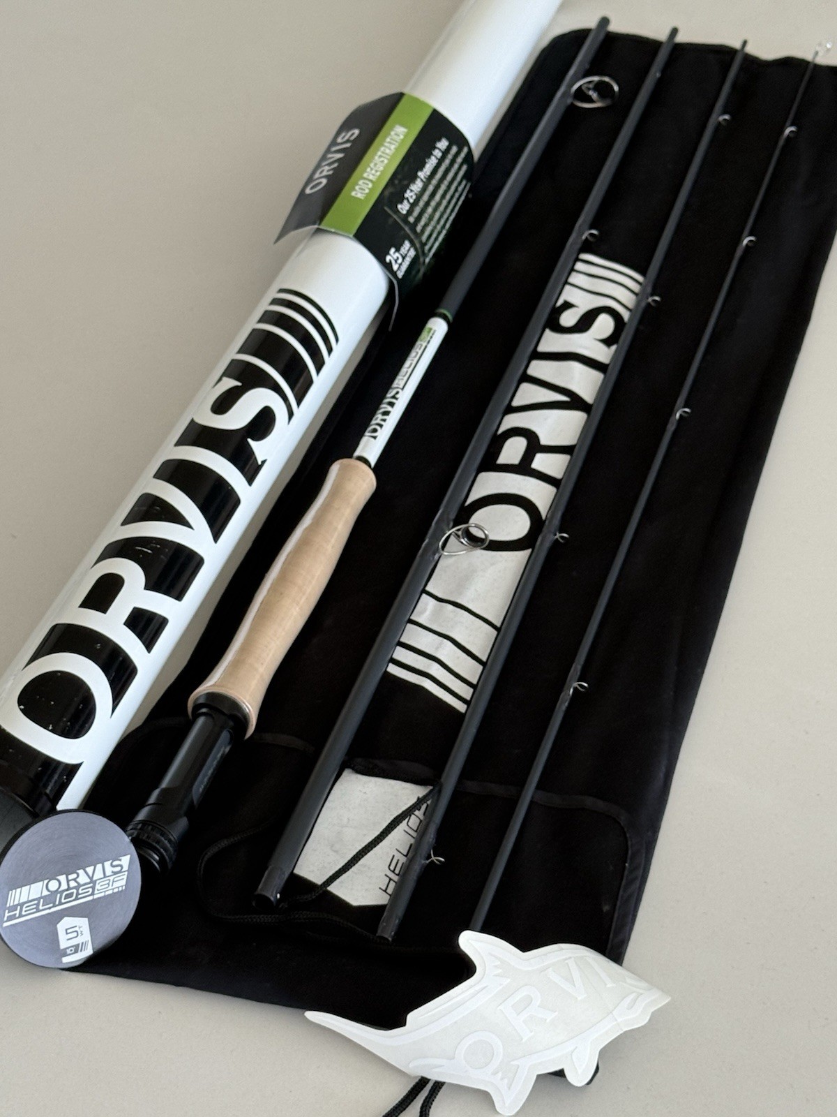 **BEAUTIFUL** 🔥 ORVIS HELIOS-3F 5wt. 10’ft~4pc ￼ Flyrod!! 🔥~NEW~🔥