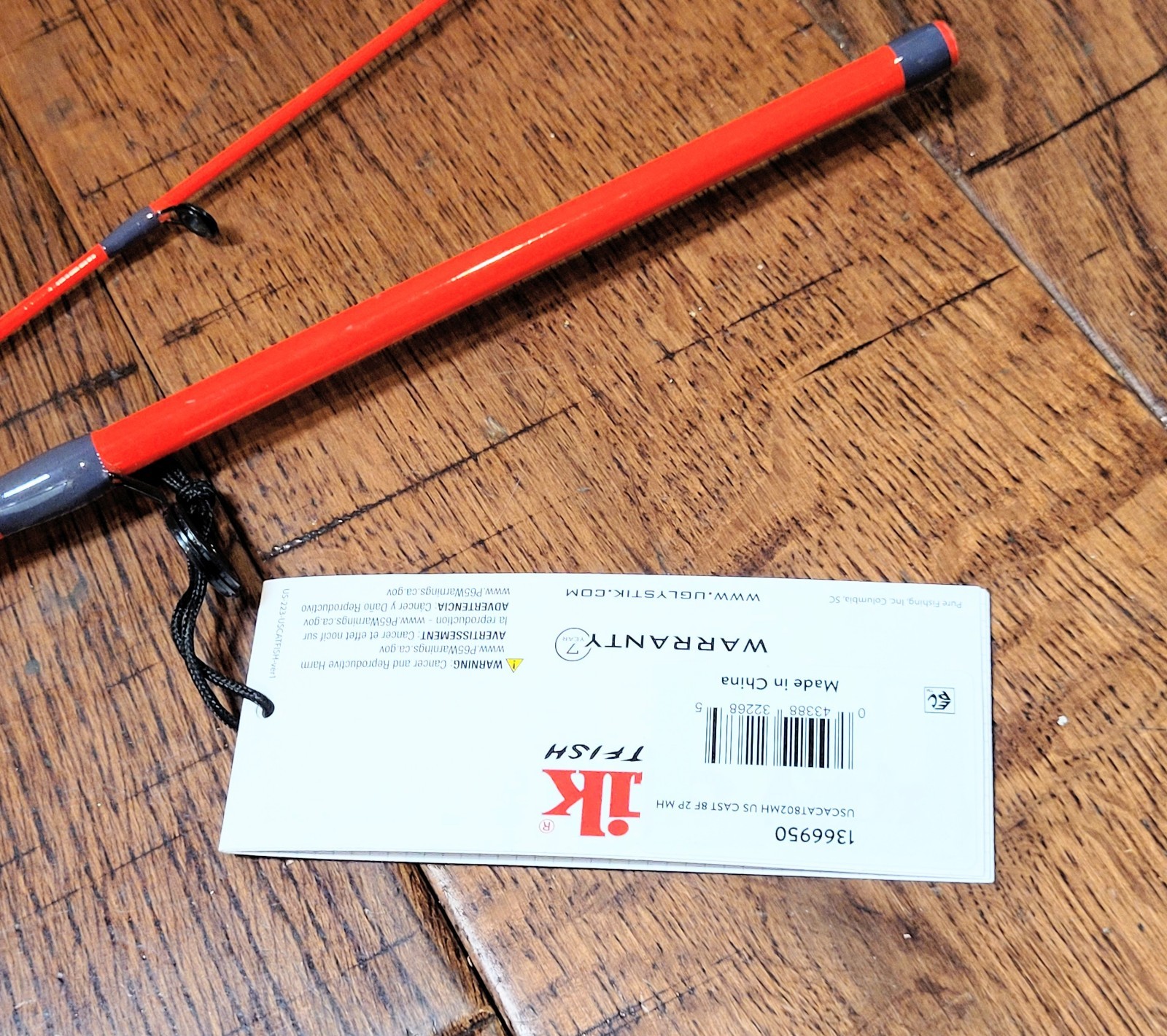 Shakespeare Catfish Durango Red DSP-60-2M Medium Action 6′ Spinning Fishing Rod