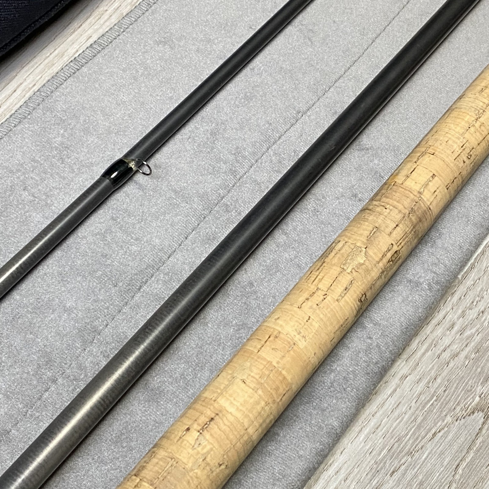 [RANK A] G. Loomis GLX FR18611/12-3 15’6″ 11-12wt Fly Rod W/Tube Sock Excellent