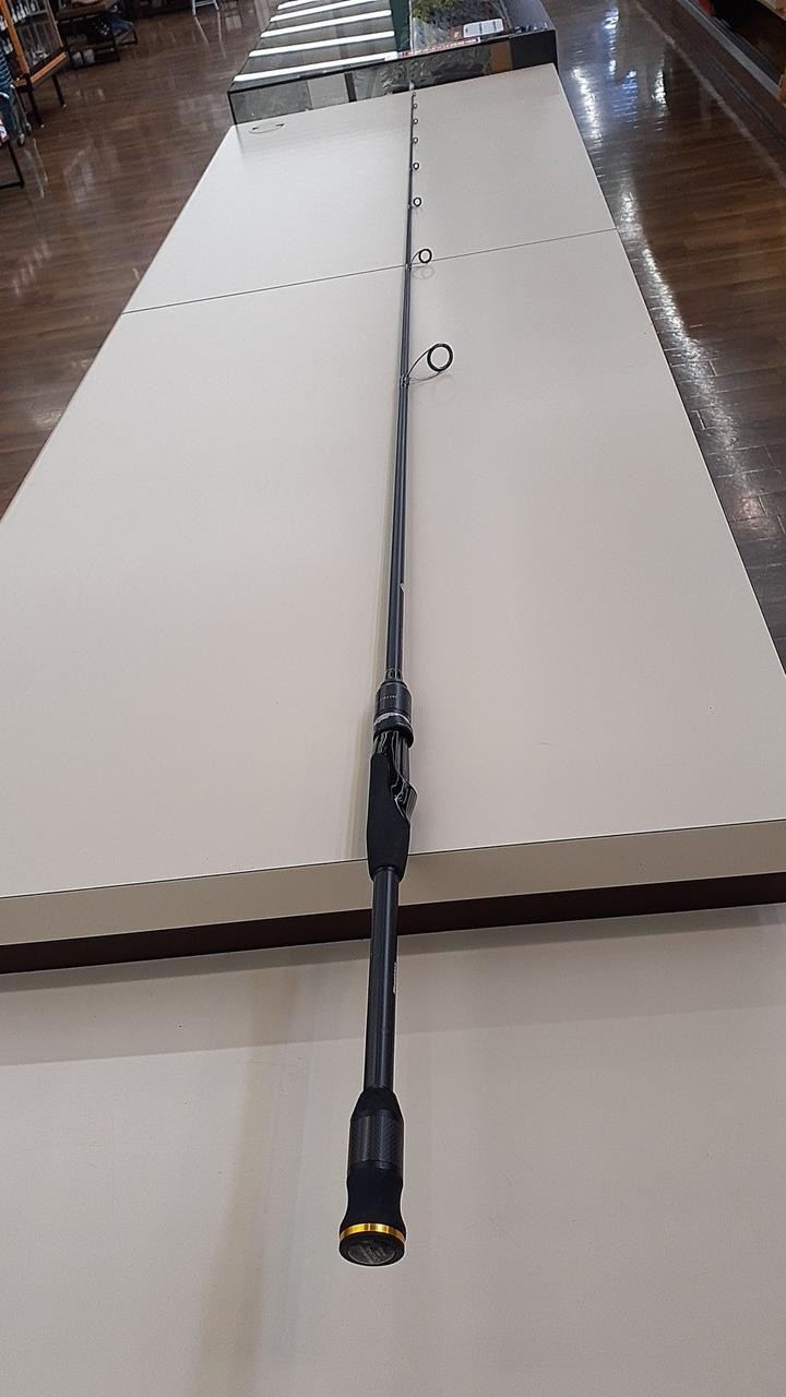 Megabass F2-610XSRC Bass Fishing Rod 6’10” (208cm) Excellent Condition