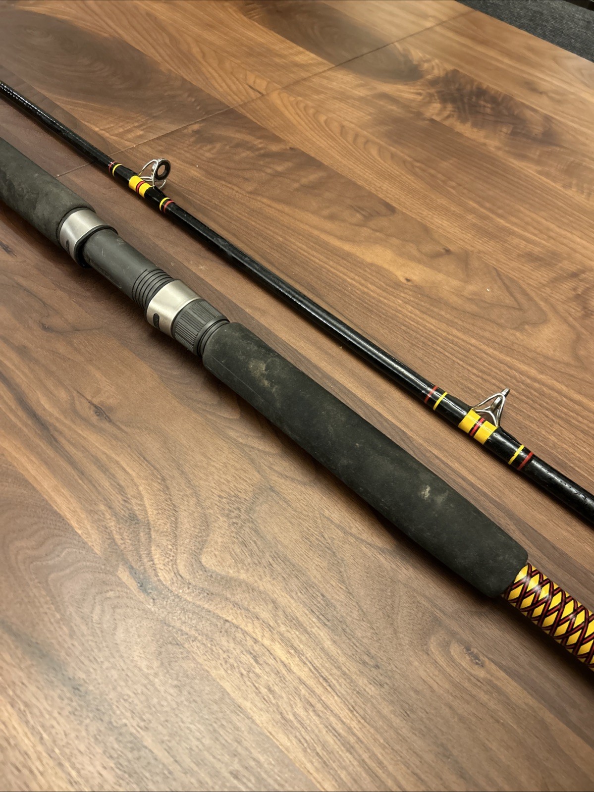 Shakespeare Ugly Stik BWC 1100 10’0″ 12-40lb Heavy Action Great Condition L17