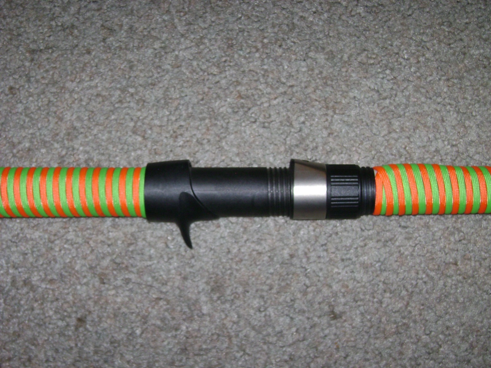 GLOW ROD MEAT HUNTER EXTREME 10′ GREEN GLOW Casting Rod – BIG FISH, STRIPER !