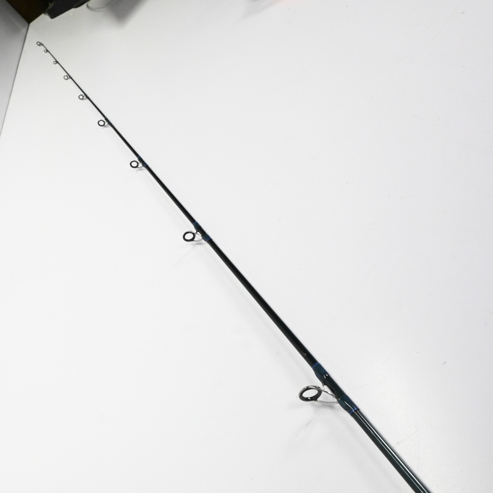 Diamondback Focus Casting Rod – 7′ Medium Light = 6-10 lbs, 1/8-1/2 oz
