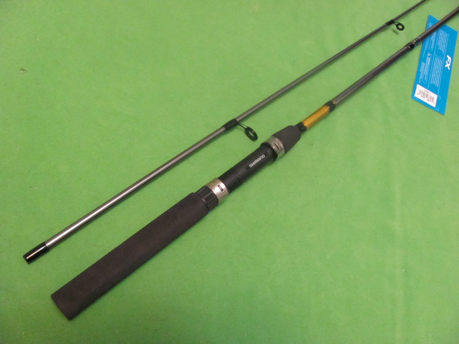 1) SHIMANO FX 5′ 6″ MEDIUM FAST ACTION SPINNING 2 PIECE ROD NEW.