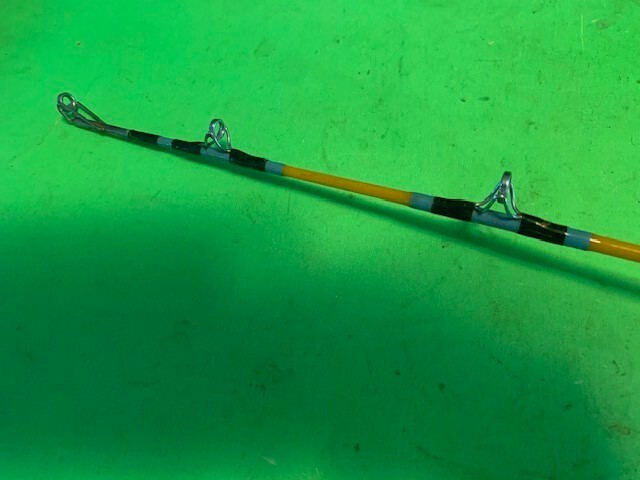 VINTAGE GOLDEN SABRE STROKER 6 FOOT 6 INCH 20 TO 50 POUND RATED FISHING ROD