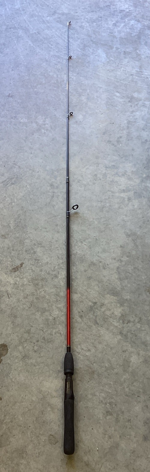 SHAKESPEARE PRO-AM SP 2056 5’6″ LIGHT ACTION 4-8 LB LINE 2 PIECE FISHING ROD